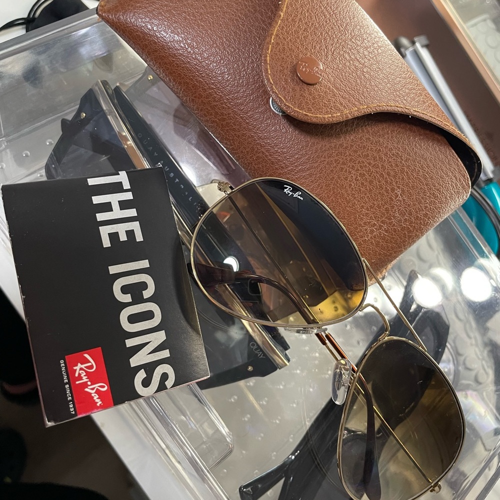 Ray-ban icon aviator sunglasses